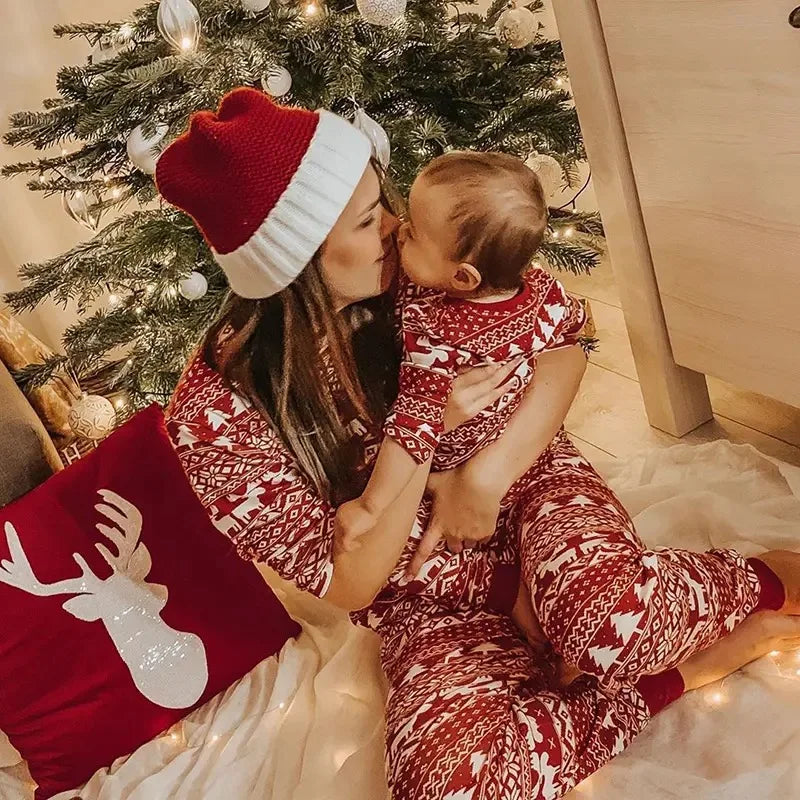Christmas Family Matching Pajamas Outfits Set Xmas Elk Red Print Adult Dad Father Mother Kids Sleepwear Baby Boys Girls Clothes